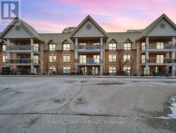 211 - 830 SCOLLARD COURT  Mississauga, ON L5V 0A2