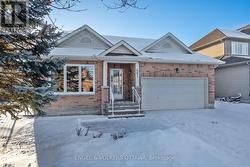 661 NETLEY CIRCLE  Ottawa, ON K1T 0A4