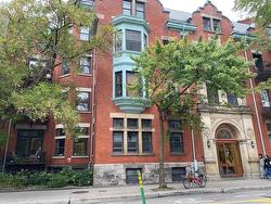 2-570 Rue Milton  Montréal (Le Plateau-Mont-Royal), QC H2X 1W4
