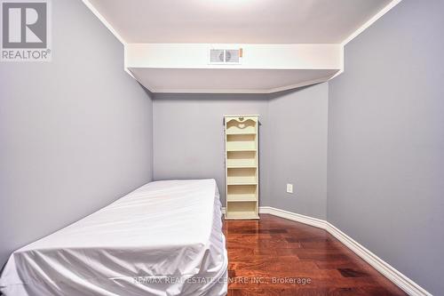 4493 Badminton Drive, Mississauga, ON - Indoor Photo Showing Bedroom