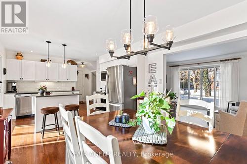 18 Normandy Gardens, London, ON - Indoor Photo Showing Dining Room