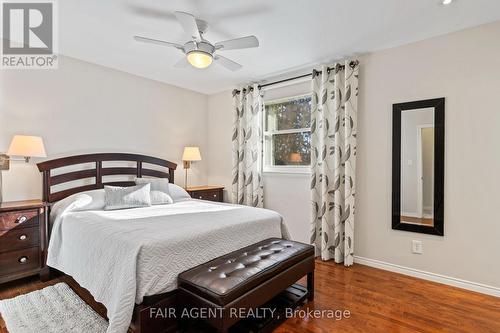 18 Normandy Gardens, London, ON - Indoor Photo Showing Bedroom