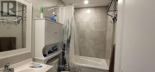 21 Arcadia Crescent, London, ON - Indoor Photo Showing Bathroom