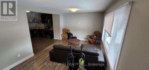 21 Arcadia Crescent, London, ON - Indoor Photo Showing Other Room