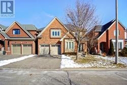 31 CALLISTO COURT  Mississauga, ON L5M 0A1