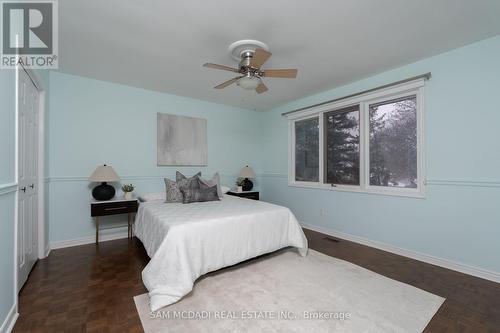 1836 Friar Tuck Court, Mississauga, ON - Indoor Photo Showing Bedroom