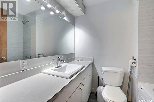 23 4341 Rae Street, Regina, SK - Indoor Photo Showing Bathroom