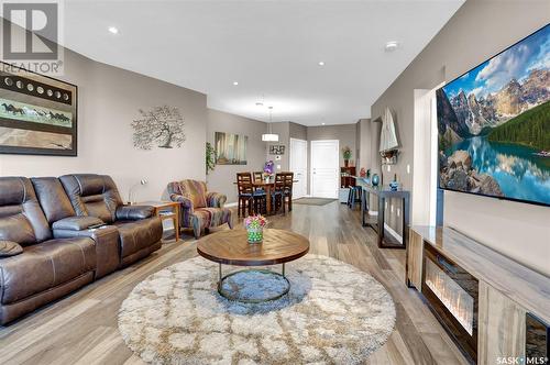 303 1715 Badham Boulevard, Regina, SK - Indoor Photo Showing Living Room