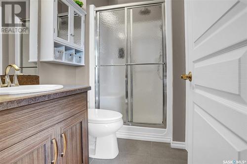 303 1715 Badham Boulevard, Regina, SK - Indoor Photo Showing Bathroom