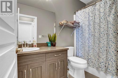 303 1715 Badham Boulevard, Regina, SK - Indoor Photo Showing Bathroom