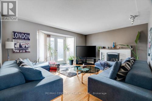 11 Southland Drive, London, ON - Indoor Photo Showing Living Room With Fireplace