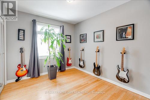 11 Southland Drive, London, ON - Indoor Photo Showing Other Room