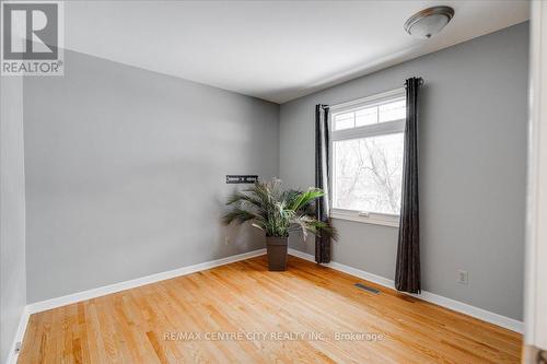 11 Southland Drive, London, ON - Indoor Photo Showing Other Room