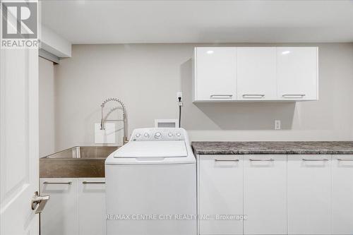 11 Southland Drive, London, ON - Indoor Photo Showing Laundry Room