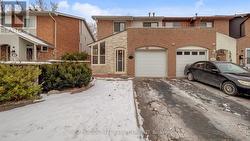 5945 CHIDHAM CRESCENT  Mississauga, ON L5N 2R8