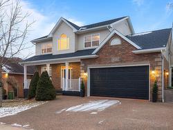 11 Bellbrook Crescent  Dartmouth, NS B2W 6S1