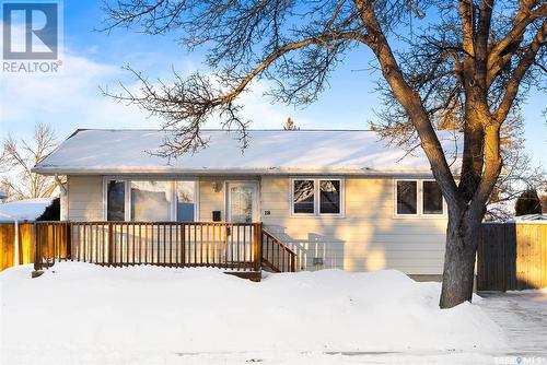 18 Sibbald Crescent, Regina, SK - Outdoor