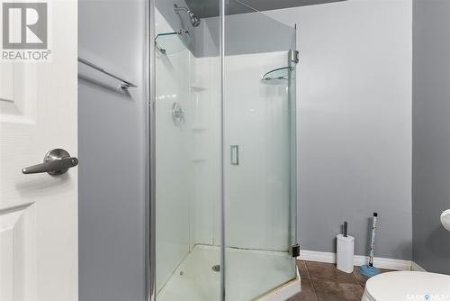 18 Sibbald Crescent, Regina, SK - Indoor Photo Showing Bathroom