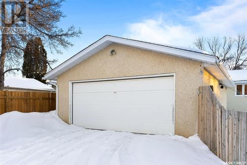 18 Sibbald Crescent, Regina, SK - Outdoor With Exterior