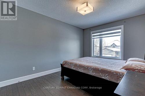 998 Loft Court, London, ON - Indoor Photo Showing Bedroom