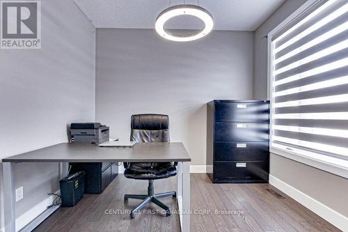 998 Loft Court, London, ON - Indoor Photo Showing Office