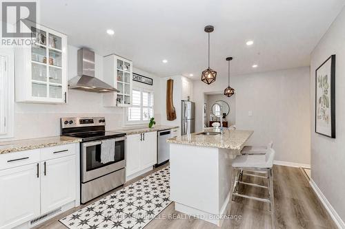 1057 Roosevelt Road, Mississauga, ON - Indoor Photo Showing Kitchen With Stainless Steel Kitchen With Upgraded Kitchen