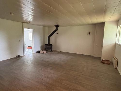 Salon - 495 Rg Ste-Cécile, Saint-David, QC - Indoor
