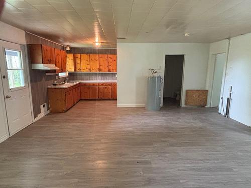Salon - 495 Rg Ste-Cécile, Saint-David, QC - Indoor