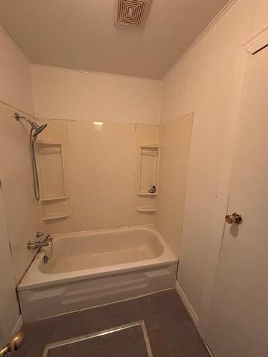 Salle de bains - 495 Rg Ste-Cécile, Saint-David, QC - Indoor Photo Showing Bathroom