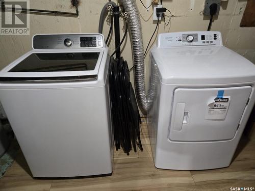 1840 Quebec Street, Regina, SK - Indoor Photo Showing Laundry Room