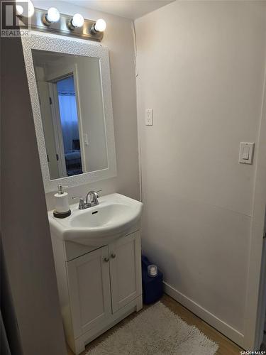 1840 Quebec Street, Regina, SK - Indoor Photo Showing Bathroom