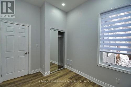 195 Picton Street E, Hamilton, ON - Indoor Photo Showing Other Room