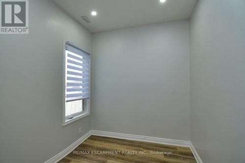 195 Picton Street E, Hamilton, ON - Indoor Photo Showing Other Room