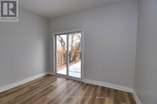 195 Picton Street E, Hamilton, ON - Indoor Photo Showing Other Room