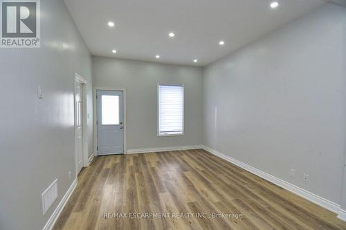 195 Picton Street E, Hamilton, ON - Indoor Photo Showing Other Room