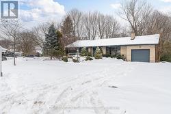 561 MIDDLEWOODS DRIVE  London, ON N6G 1W5