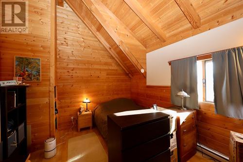 3483 Highway 95, Parson, BC - Indoor Photo Showing Bathroom