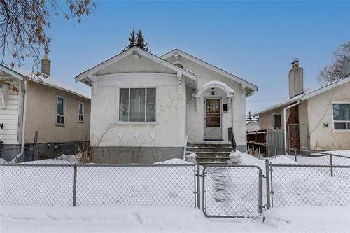 472 Arlington St, Winnipeg, MB 