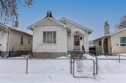 472 Arlington ST  Winnipeg, MB R3G 1Z4