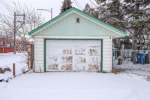 184 Royal Ave, Winnipeg, MB 