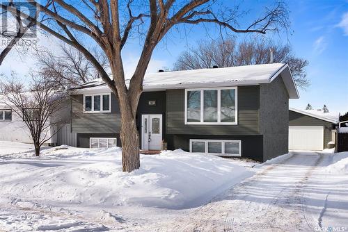 167 Dunsmore Drive, Regina, SK - Outdoor With Facade