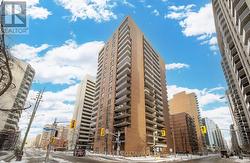 702 - 475 LAURIER AVENUE W  Ottawa, ON K1R 7X1