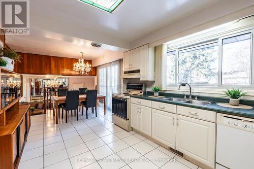 9 Laurier Avenue, Hamilton, ON - Indoor Photo Showing Kitchen With Double Sink