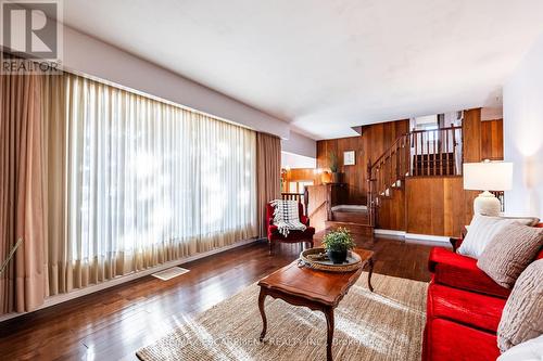 9 Laurier Avenue, Hamilton, ON - Indoor Photo Showing Living Room