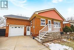 40 WYNGATE Avenue  Hamilton, ON L8G 1T2