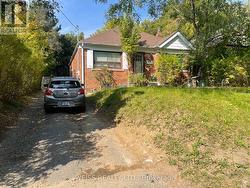 490 COLDSTREAM AVENUE E Toronto, ON M5N 1Y5