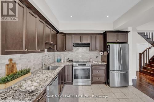 17 Lagoon Avenue, Hamilton, ON - Indoor Photo Showing Kitchen With Upgraded Kitchen