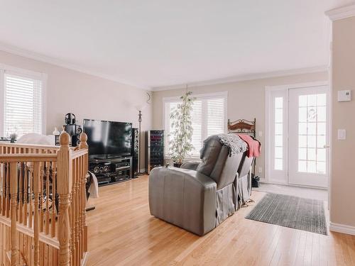 Salon - 729  - 731 Rue Des Caryers, Québec (La Haute-Saint-Charles), QC - Indoor Photo Showing Living Room