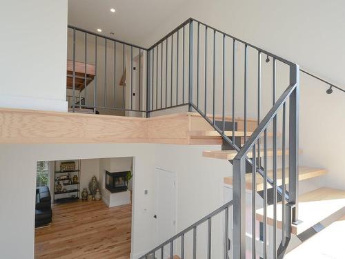 Staircase - 11 Ch. Des Têtes-De-Violon, Saint-Sauveur, QC - Indoor Photo Showing Other Room