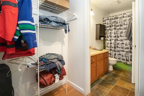 228-1665 Ufton Court, Kelowna, BC - Indoor With Storage